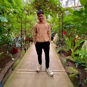 Meet your Posher, Vincent